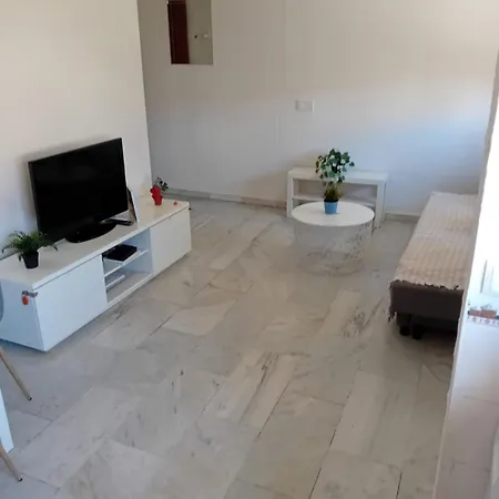 Apartment Sostoa 1